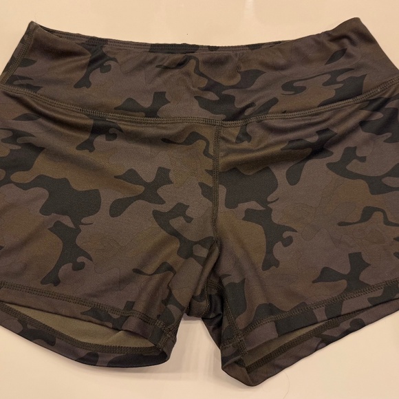 Born Primitive DOUBLE TAKE BOOTY SHORT - Picture 3 of 4